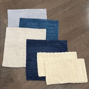 Throw pillow case set
